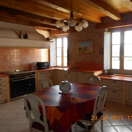 Prázdninový dům Maison De Charme Les Caillaves *